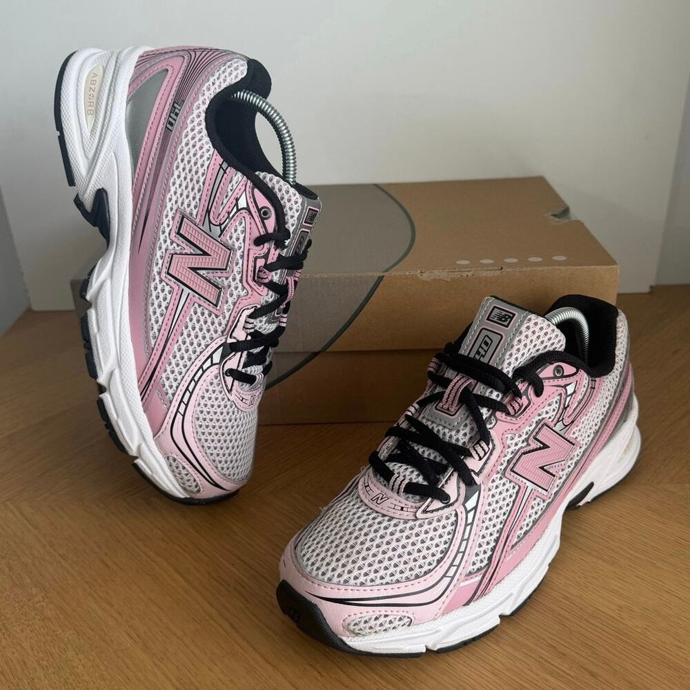 New Balance 740 ‘Pink Taffy’ Kids Sneakers- SZ 5 Y- 6.5 W